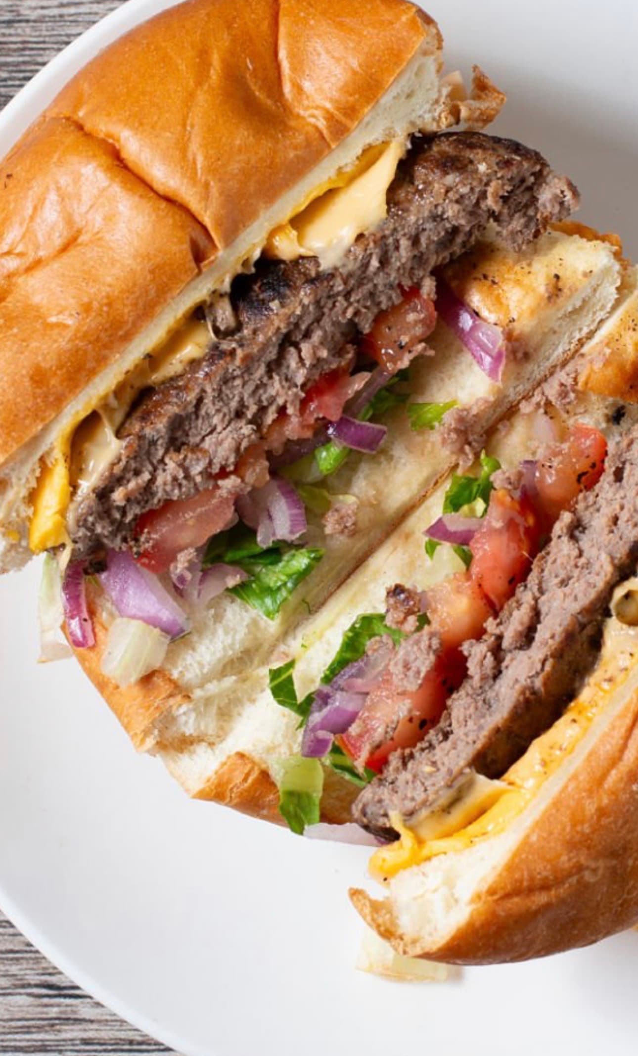Nacho Average Burger Recipe, Juicy Tex Mex Cheeseburger with Chipotle Mayo & Pico de Gallo