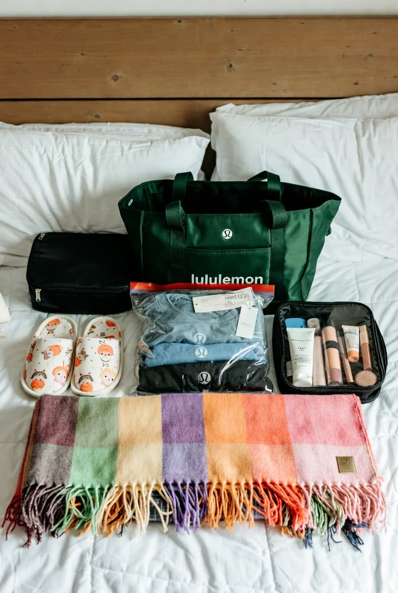How I Survive Traveling with Kids Without Looking Like a Hot Mess: 7 Chic Packing Tips